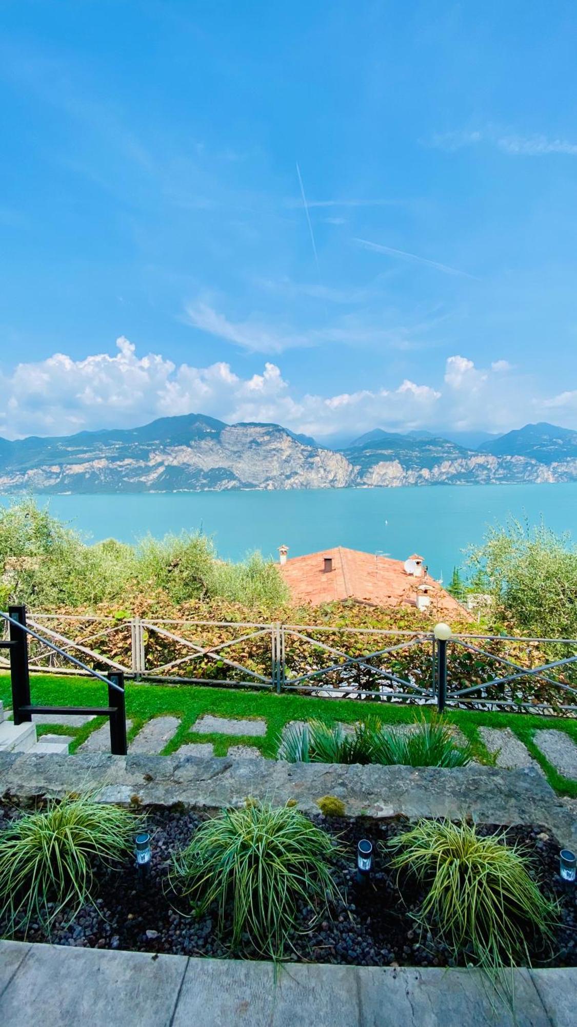 Welcome Traveller Charm Montees Apartment Бренцоне-суль-Гарда Экстерьер фото